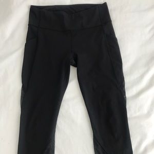 SALE: Black 8 Lululemon Sweat Your Heart Out Crop